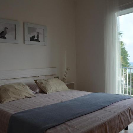 Seafront Sitges Apartment Exterior photo